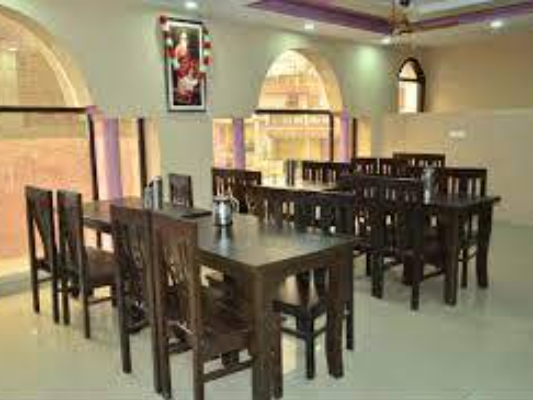 Hotel-Empire-Inn
