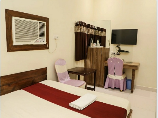 Hotel-Meera