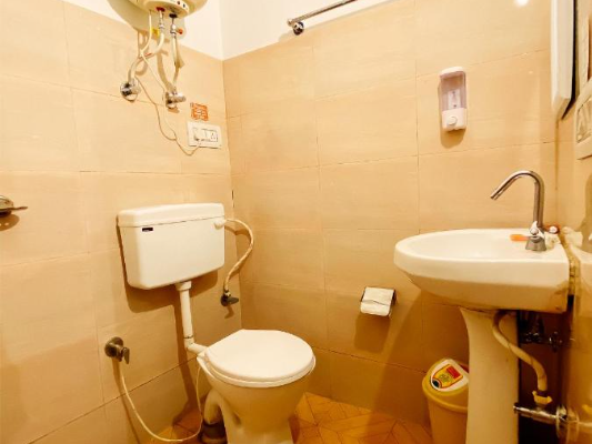 BUDGET HOTEL BACKPACKER
