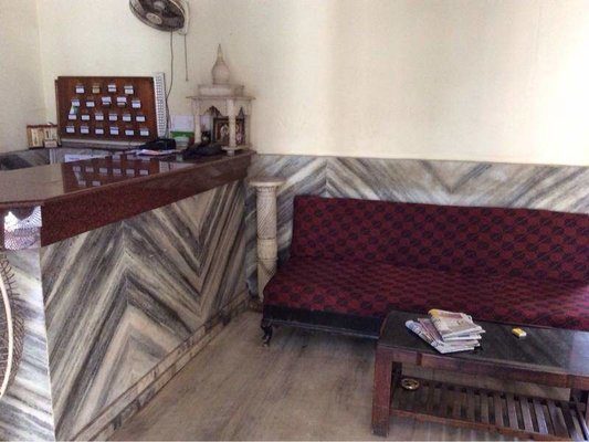 ratna lodge